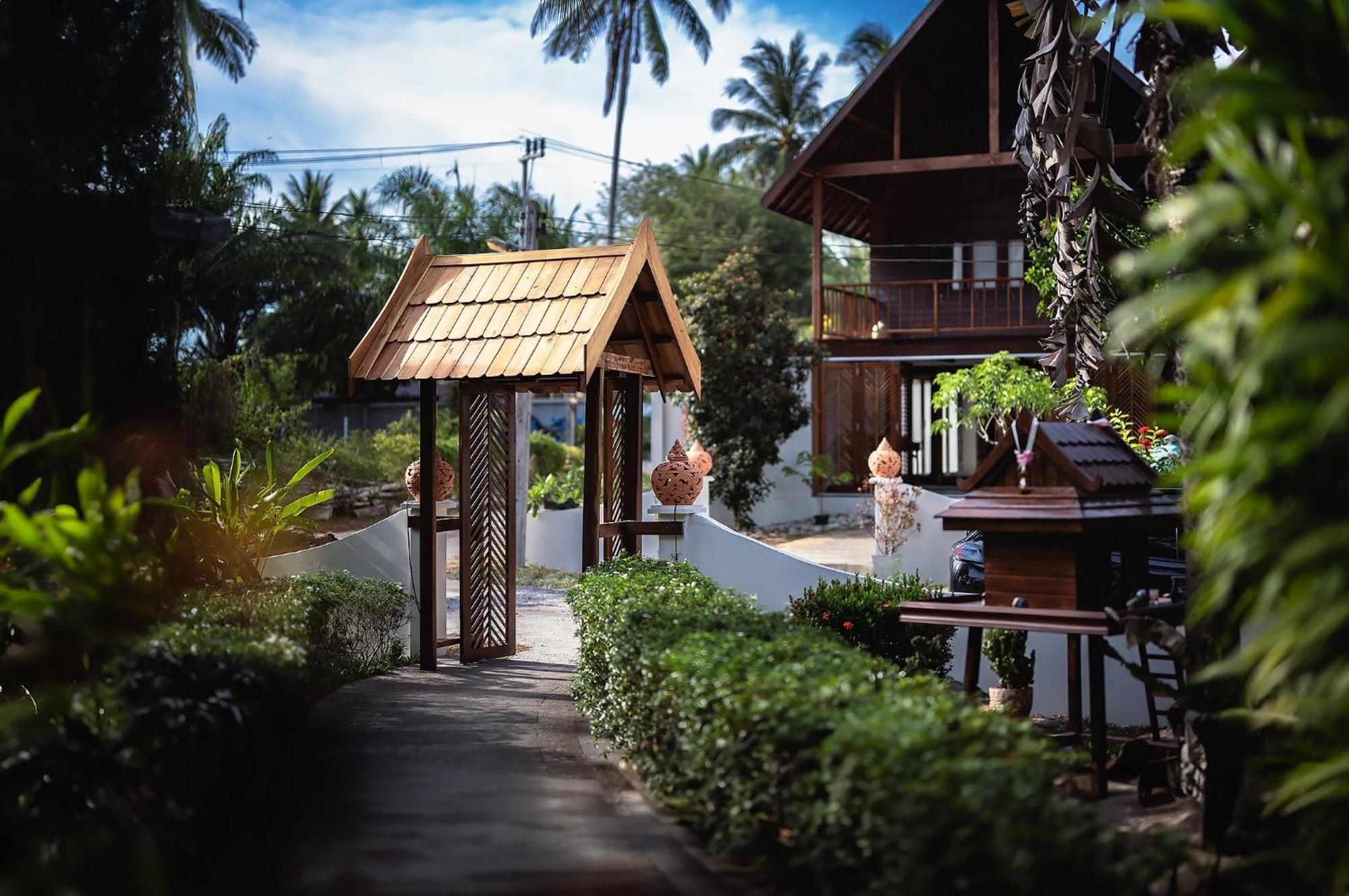 Leeloo Paradise Khanom Exterior foto